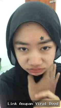 Background for So Imut Viral Dipaksa Ngisep Mau Nangis