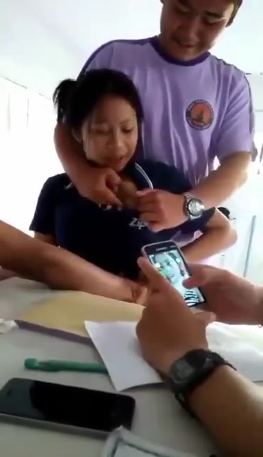 Background for Bocil Dipegangin Biar Nurut