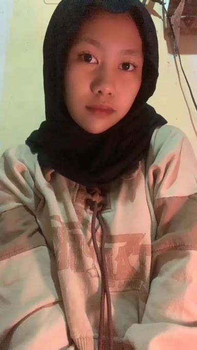 Background for Cukur Kumis Viral Terbaru Ditiktok