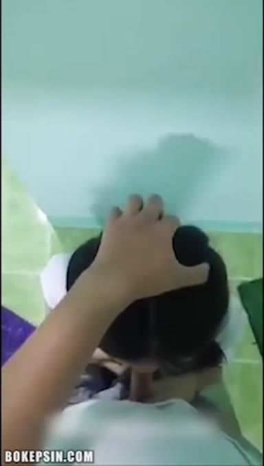 Bocil SMP Diewe Paksa Marbot Di WC Mushola